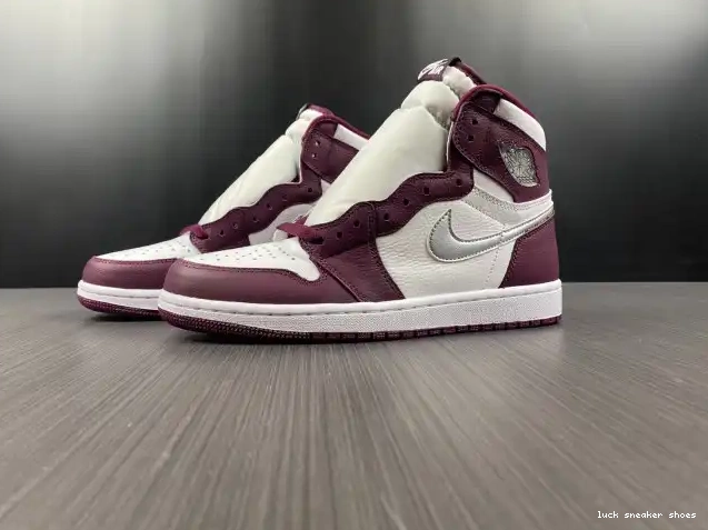 LUCY 1 Bordeaux 555088-611 Jordan Air High OG 0521